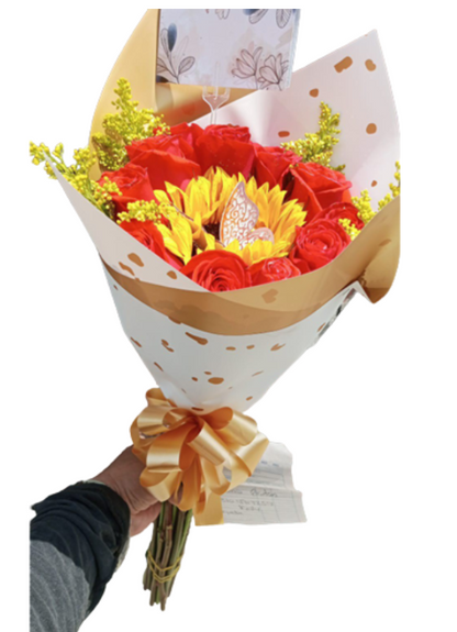 Bouquet Mixto de Rosas Rojas, Amarillas y Girasoles 🌹🌻💛
